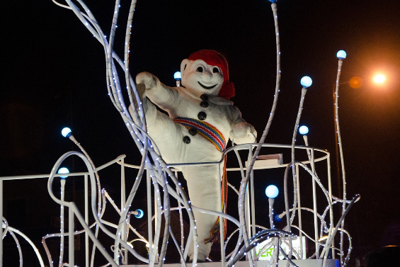 Carnaval de Québec en toute simplicité : votre guide incontournable pour le stationnement, la restauration et le divertissement