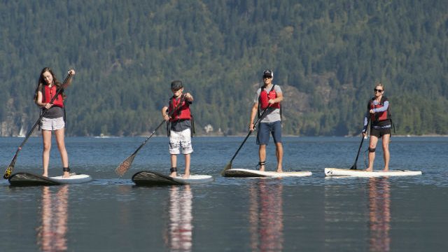 Paddle-Board in Deep Cove