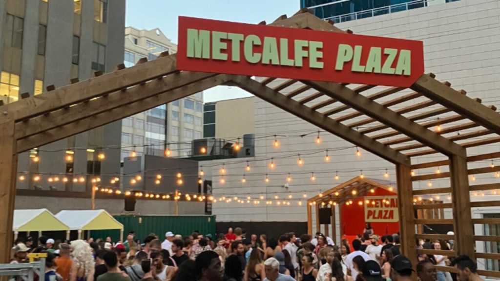 Metcalfe Plaza — A Pop-Up Free Social Hub