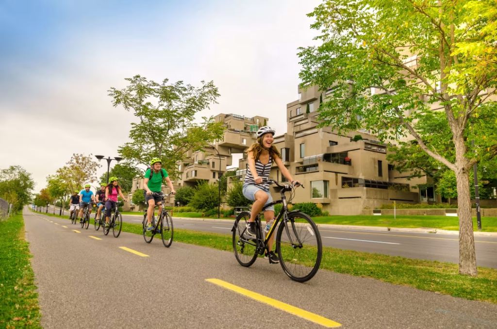 See Green Through a Guided Bike Tour in Montreal